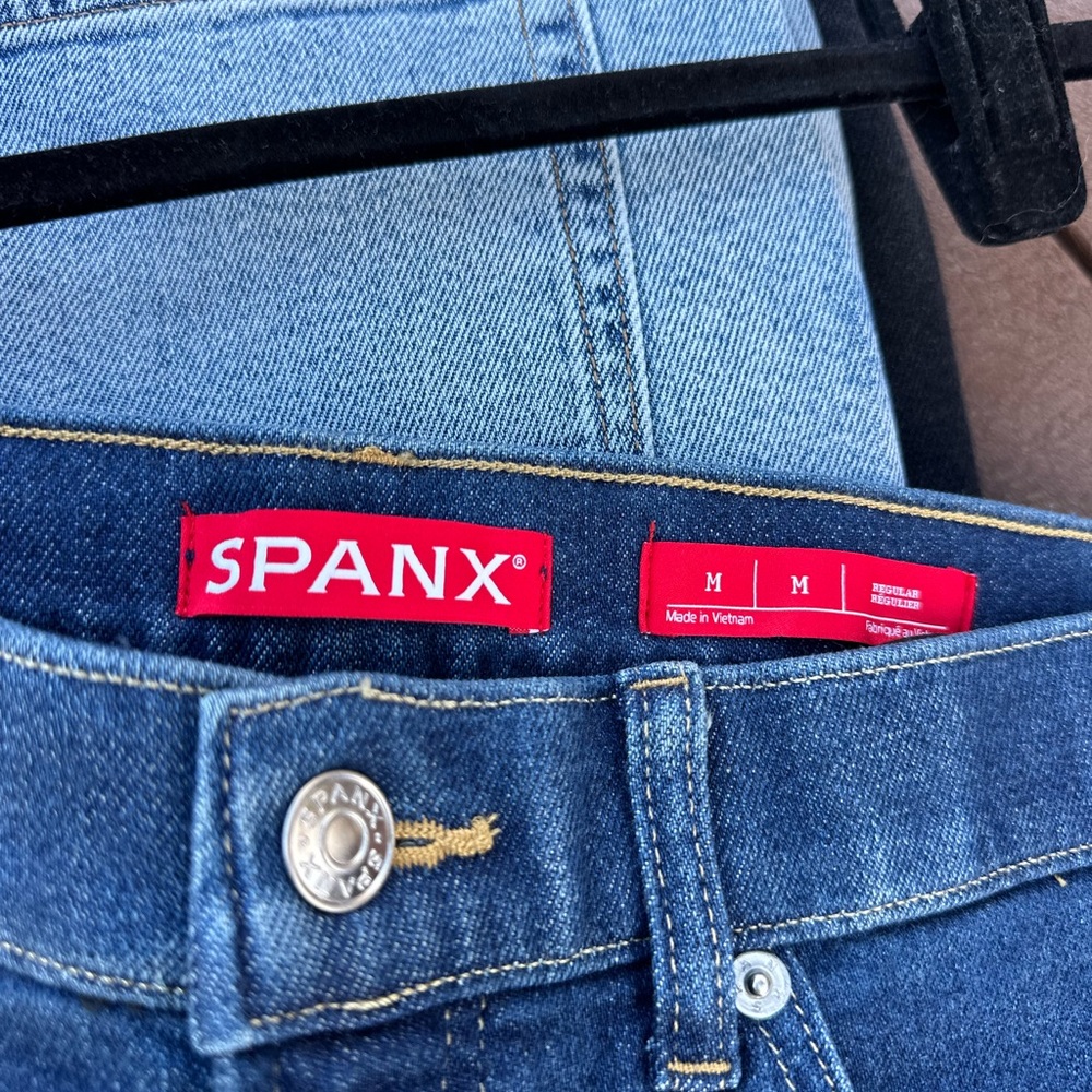 SPANX Horseshoe Jeans - Picture 3 of 3